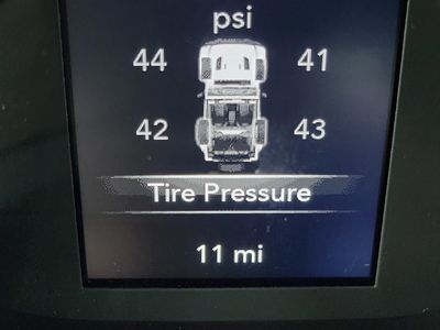 2026 Jeep Wrangler — photo 25 view