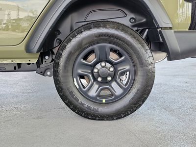 2026 Jeep Wrangler — photo 7 view