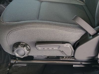 2026 Jeep Wrangler — photo 19 view