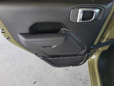 2026 Jeep Wrangler — photo 13 view