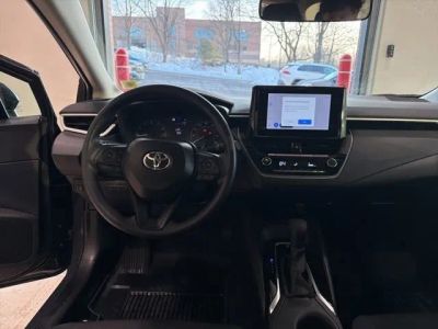 2025 Toyota Corolla LE - Photo 15