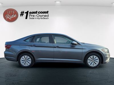 2019 Volkswagen Jetta - Photo 4