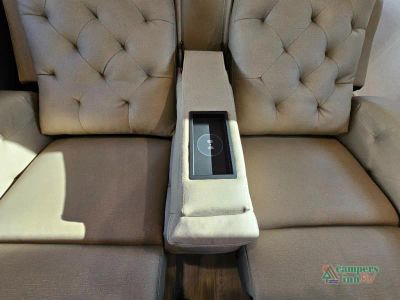 2027 Forest River RV Surveyor Legend — photo 32 view
