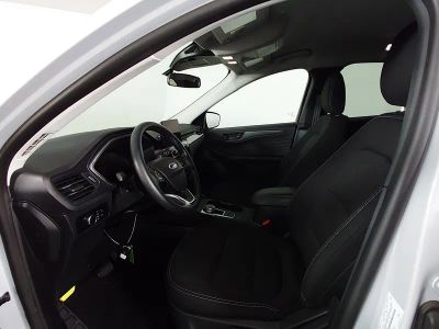 2025 Ford Escape — photo 18 view