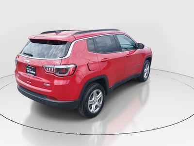 2024 Jeep Compass — photo 7 view