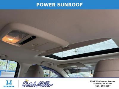 2012 Honda CR-V — detail view