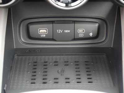 2026 Hyundai Venue — photo 9 view