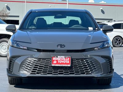 2026 Toyota Camry — photo 10 view