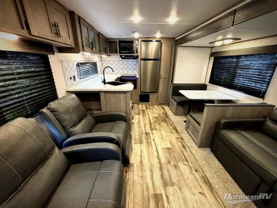 2022 Dutchmen Coleman Lantern — interior view