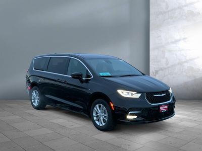 2026 Chrysler Pacifica - Photo 1
