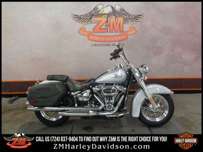 2023 Harley-Davidson Heritage Classic 114 — engine compartment view