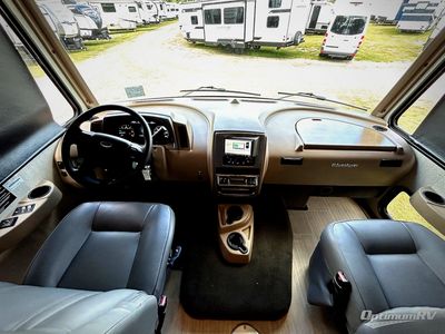 2022 Winnebago Adventurer — photo 7 view