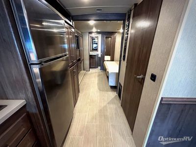 2022 Winnebago Adventurer — photo 14 view