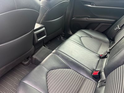 2019 Toyota Camry - Photo 4