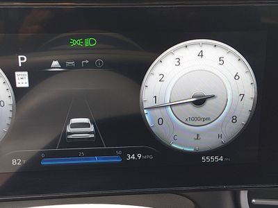 2024 Hyundai Elantra — photo 14 view