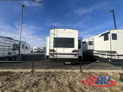 2026 Heartland Bighorn — photo 8 view