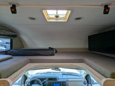 2024 Thor Motor Coach Four Winds — photo 15 view