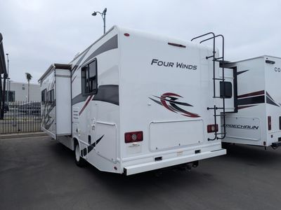 2024 Thor Motor Coach Four Winds — interior view