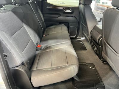 2023 Chevrolet Silverado 1500 — photo 14 view