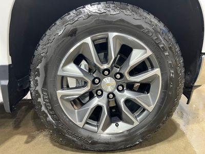 2023 Chevrolet Silverado 1500 — photo 16 view