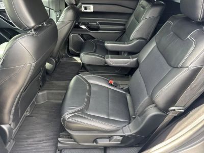 2022 Ford Explorer — photo 18 view