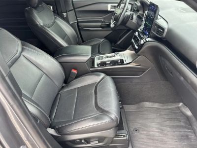 2022 Ford Explorer — photo 12 view