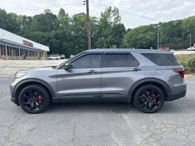 2022 Ford Explorer — interior view