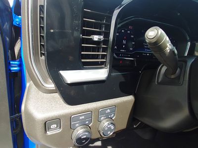 2025 Chevrolet Silverado 1500 - Photo 13