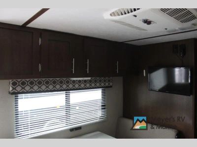2019 Prime Time RV Avenger - Photo 30