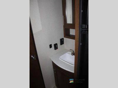 2019 Prime Time RV Avenger - Photo 33