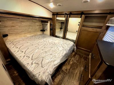 2022 Forest River Sabre — photo 7 view