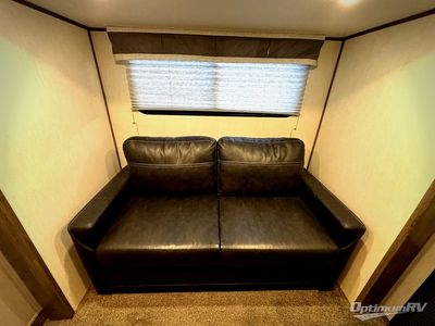 2022 Forest River Sabre — photo 19 view