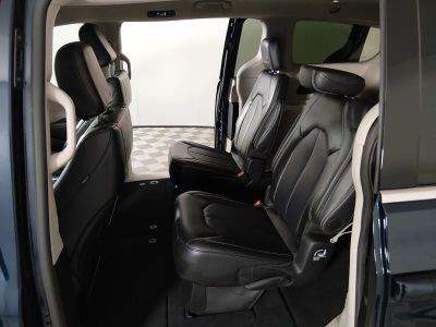 2024 Chrysler Pacifica — photo 20 view