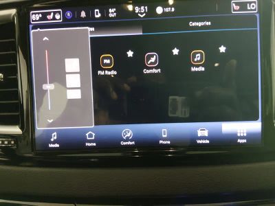2024 Chrysler Pacifica — photo 19 view