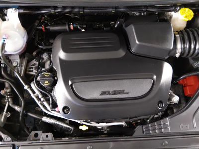 2024 Chrysler Pacifica — photo 9 view