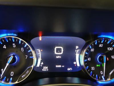 2024 Chrysler Pacifica — photo 14 view