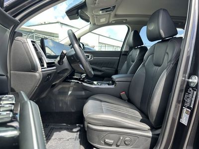 2025 Kia Sorento — photo 13 view