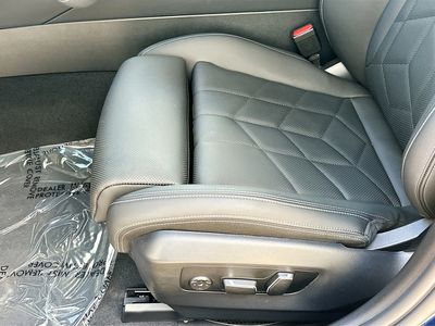 2026 BMW 5 Series — photo 16 view