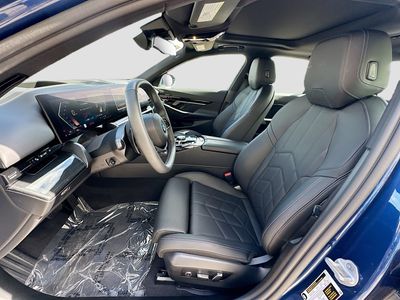 2026 BMW 5 Series — photo 18 view
