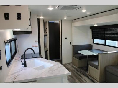 2026 Jayco Jay Flight SLX - Photo 8