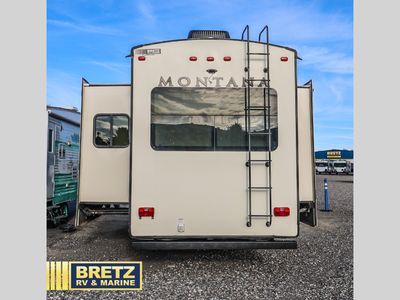 2017 Keystone RV Montana — engine compartment view