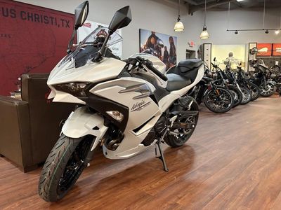 2025 Kawasaki Ninja 500 — side profile view