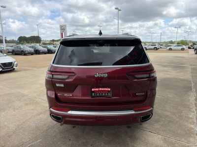 2021 Jeep Grand Cherokee L — interior view