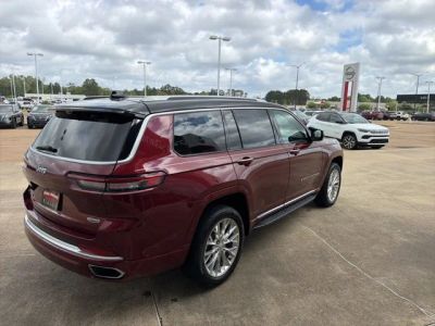 2021 Jeep Grand Cherokee L — detail view