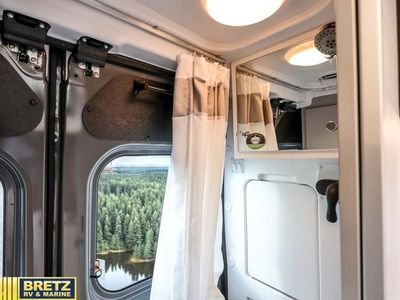 2026 Thor Motor Coach Tellaro Sport — photo 17 view