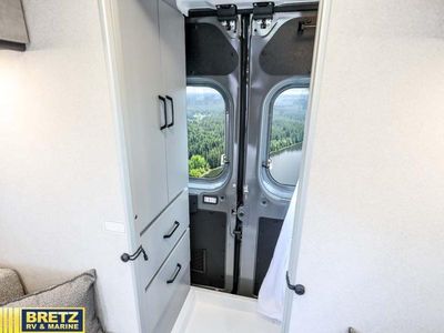 2026 Thor Motor Coach Tellaro Sport — photo 16 view