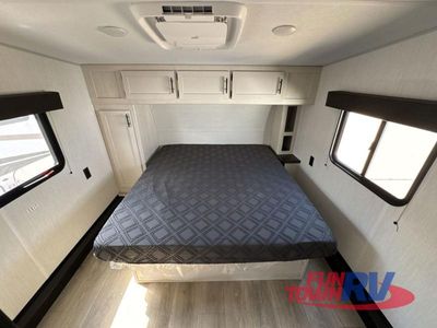 2025 Forest River RV Vengeance Rogue SUT — photo 33 view