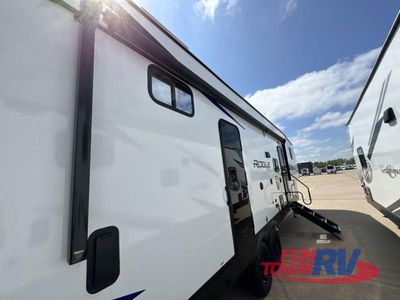 2025 Forest River RV Vengeance Rogue SUT — photo 7 view
