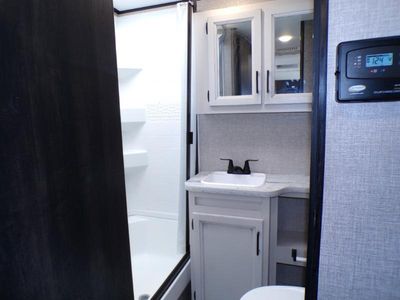2022 Jayco Jay Feather - Photo 39