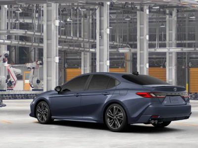 2026 Toyota Camry - Photo 8